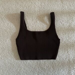 aritzia babaton sculpt knit cropped tank